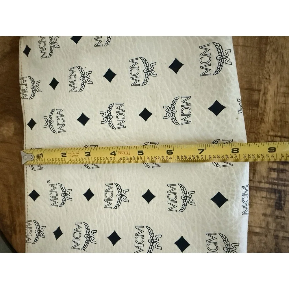 VTG MCM Visetos WHITE Pouch Clutch Cosmetic Toiletry Bag